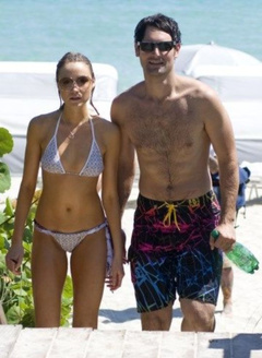 3. Katrina Bowden – bikini, 2009