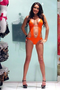 10. Katrina Darrell – bikini photoshoot, 2009