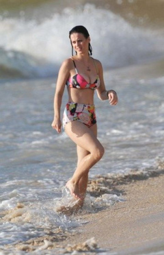 18. Katy Perry – bikini, 2009