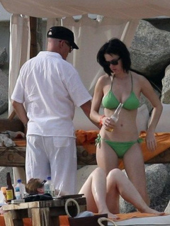 7. Katy Perry – green bikini, 2008
