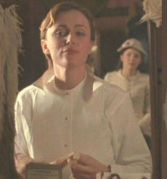 2. Keeley Hawes Naked – Tipping the Velvet, 2002