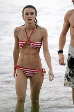 2. Keira Knightley – red bikini, 2007