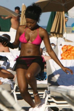 4. Keisha Buchanan – bikini at the beach, 2007