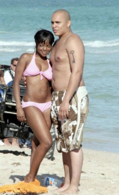 7. Keisha Buchanan – bikini at the beach, 2007