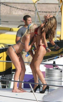 7. Kelly Brook – Piranha 3D set, 2009