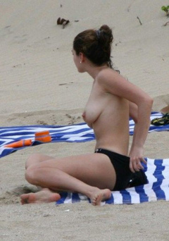 9. Kelly Brook – Topless sunbathing, 2008