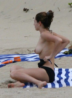 10. Kelly Brook – Topless sunbathing, 2008