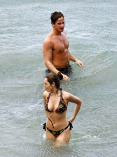 5. Kelly Brook – bikini, 2008
