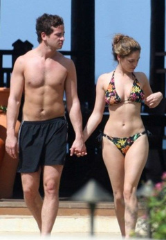 6. Kelly Brook – bikini, 2008