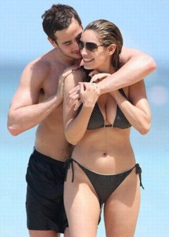 16. Kelly Brook – bikini, 2009
