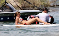 4. Kelly Brook – bikini, 2009