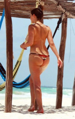 9. Kelly Brook – topless, 2013
