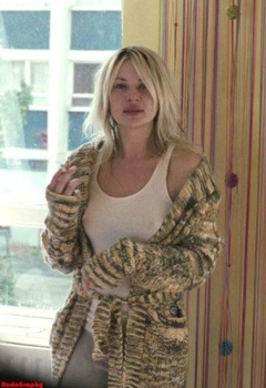 7. Kierston Wareing Naked – Fish Tank, 2009