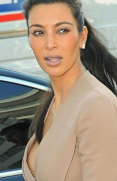 2. Kim Kardashian – Nip slip, 2012
