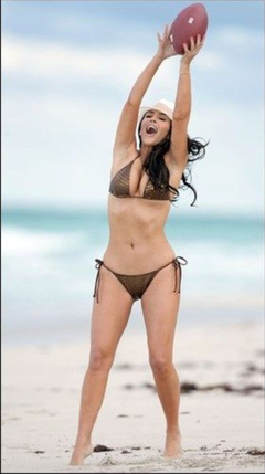 3. Kim Kardashian – bikini, 2009