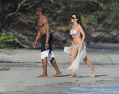 6. Kim Kardashian – bikini, 2010