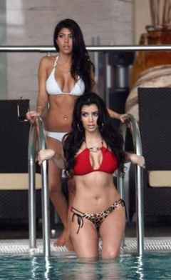 3. Kim Kardashian – red bikini, 2008