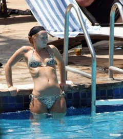 4. Kimberley Walsh – bikini, 2009