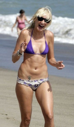 3. Kimberly Stewart – bikini at the beach, 2007