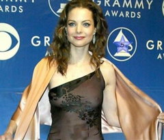 2. Kimberly Williams See-Through – 2003 Grammy Awards, 2003