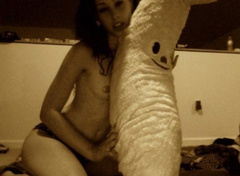 1. Kreayshawn – Self nude shots, 2011