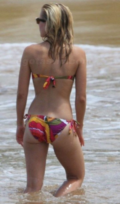 12. Kristen Bell – bikini, 2009