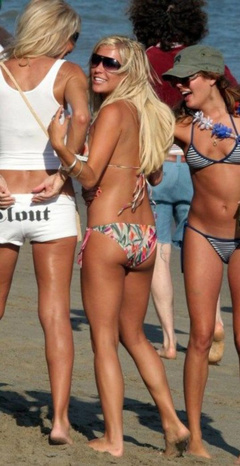 5. Kristin Cavallari – bikini at the beach, 2007