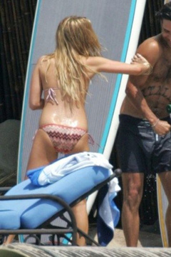 10. Kristin Cavallari – bikini, 2009