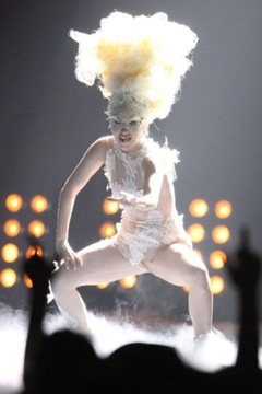 3. Lady GaGa – Brit Awards 2010 , 2010