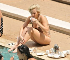 2. Lady GaGa – Nip slip, 2010