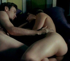 3. Laura Smet Naked – La demoiselle d'honneur, 2004