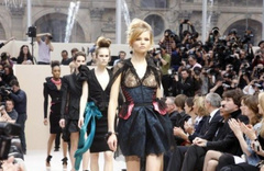 8. Magdalena Frackowiak See-Through – Ready To Wear Fashion Show, 2009