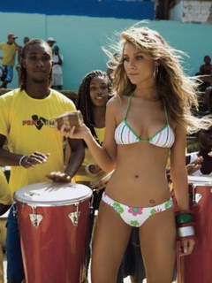 4. Manuela Furtado – Poko Pano swimwear, 2008