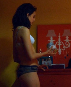 2. Margaret Qualley Sexy – The Leftovers, 2014