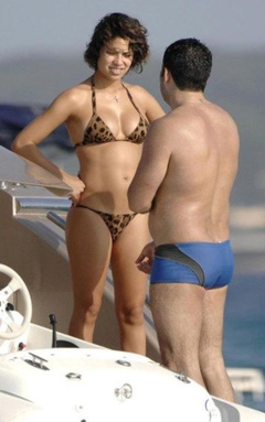 2. Maria Beatriz Anthony – topless on a yacht, 2008