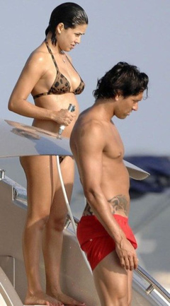 9. Maria Beatriz Anthony – topless on a yacht, 2008