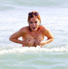 4. Maria Fowler – Topless swimming, 2011