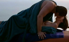 1. Maria De Medeiros Naked – Huevos de oro, 1993