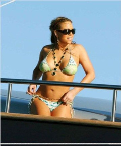2. Mariah Carey – bikini, 2009