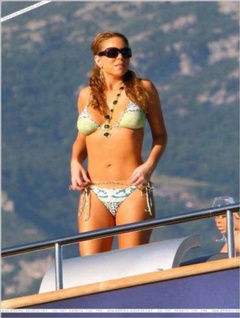 3. Mariah Carey – bikini, 2009