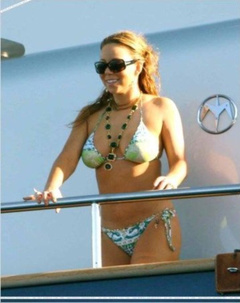 6. Mariah Carey – bikini, 2009
