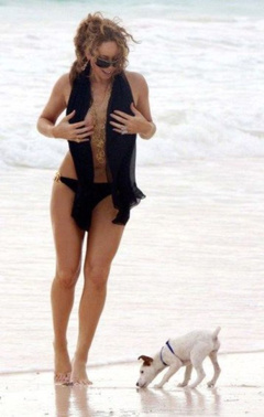 6. Mariah Carey – black bikini, 2008