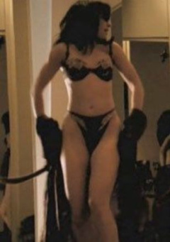 4. Marianne Anska Naked – Filles du calendrier, Les, 2002