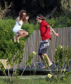 3. Mary-Kate Olsen sexy – Jumping on trampoline, 2005