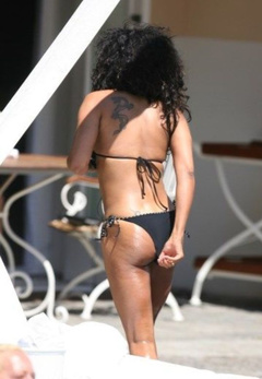 10. Melanie Brown – bikini at the beach, 2008