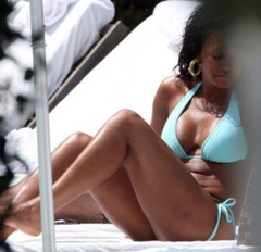 13. Melanie Brown – bikini at the beach, 2008