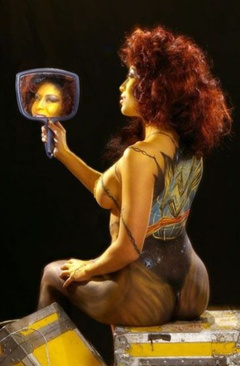 2. Melina Perez Sexy – body paint