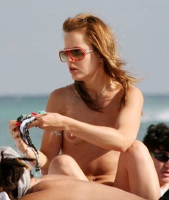 2. Mena Suvari – Topless sunbathing, 2007