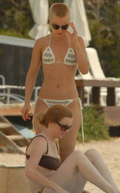 9. Mena Suvari – bikini at the beach, 2007