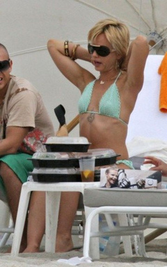 4. Mena Suvari – green bikini, 2008